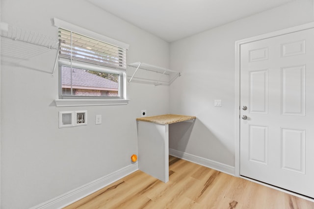 5816 Crestlake Dr, Crestview, FL 32536 - laundry room featuring hookup for an electric dryer, wood finished floors, baseboards, and washer hookup