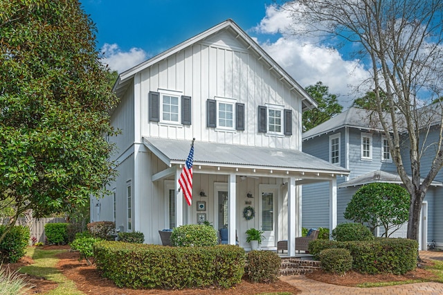 view of front of property with covered porch