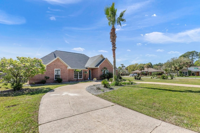 view of front of property with a front lawn