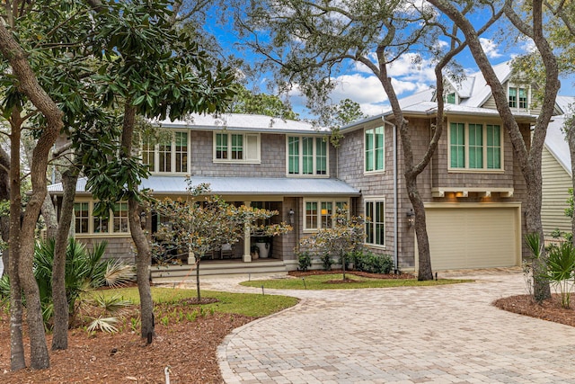 view of front of house featuring a garage