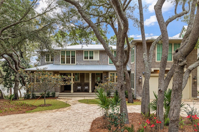 view of front of house featuring a porch