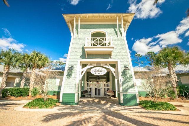 view of building exterior