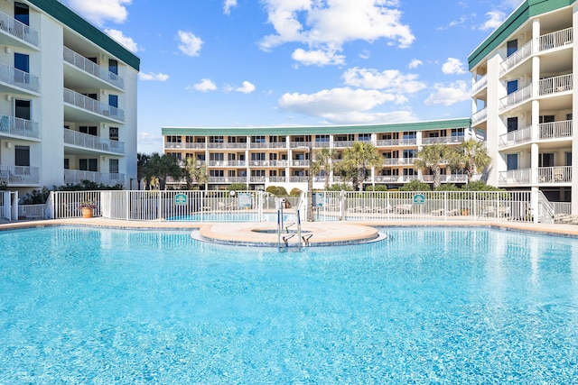 view of swimming pool