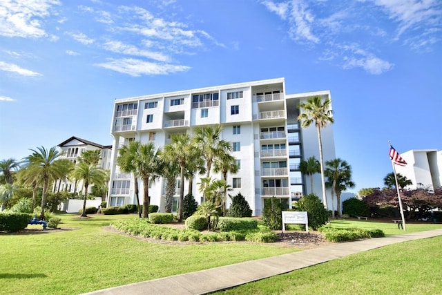 view of building exterior