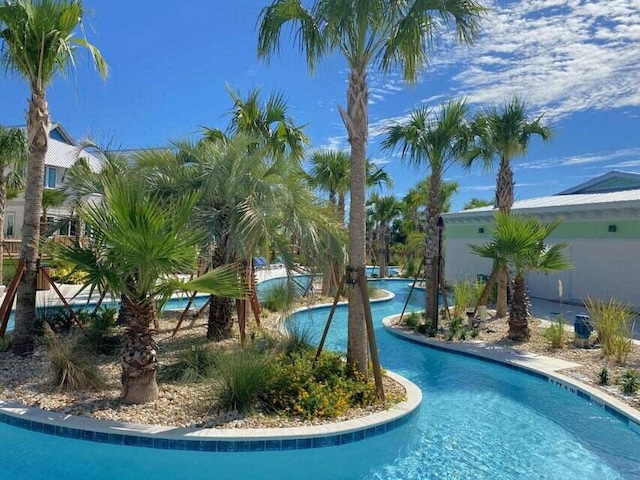 view of swimming pool