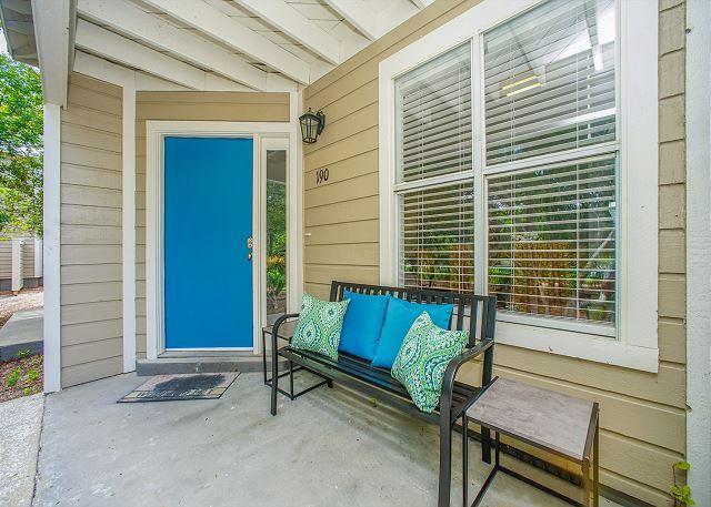 entrance to property featuring a patio