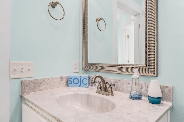 bathroom featuring large vanity