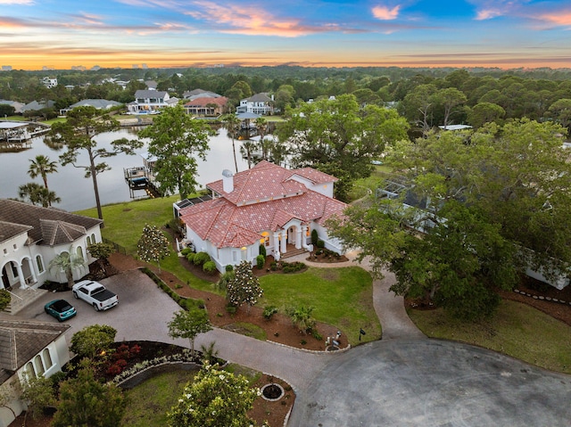 view of aerial view at dusk