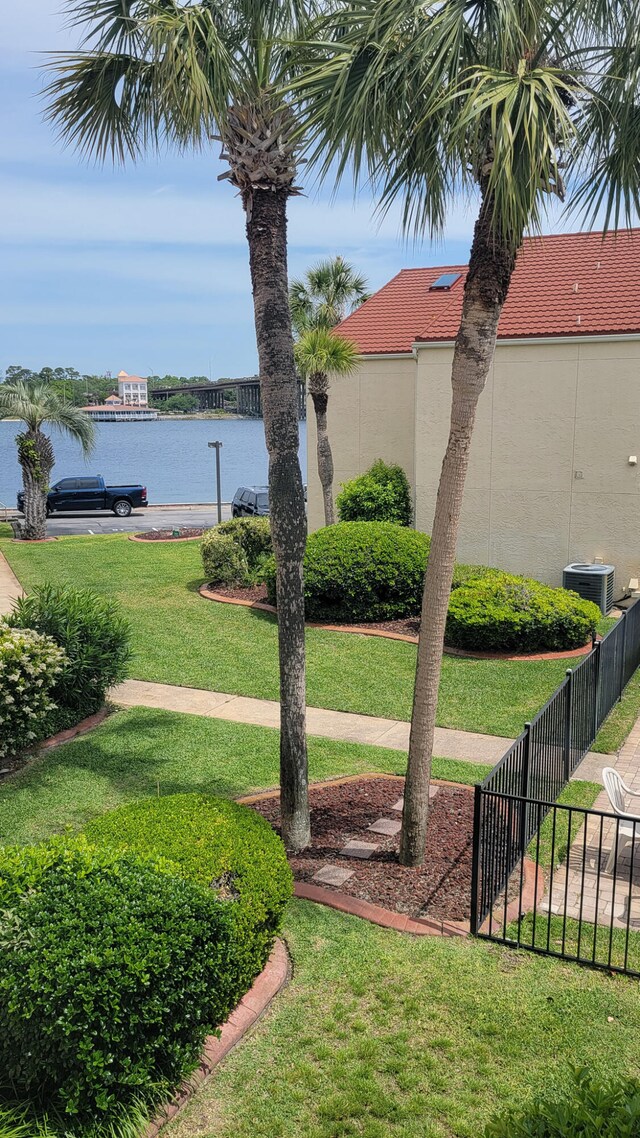 view of yard with a water view