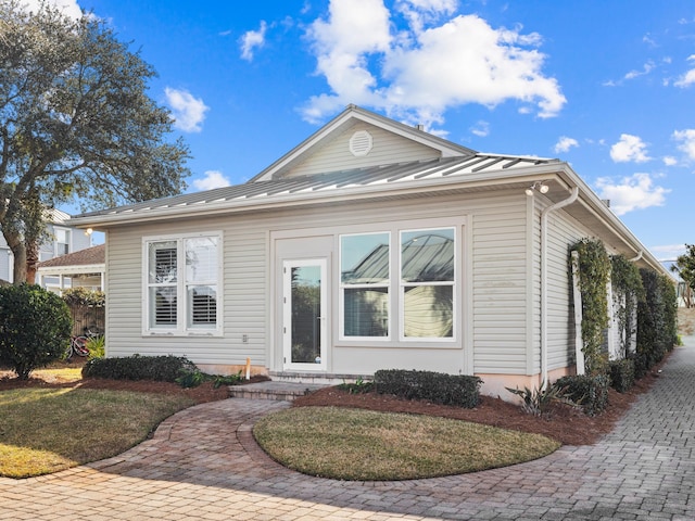 view of front of house