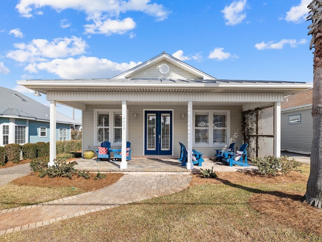 view of front facade with covered porch