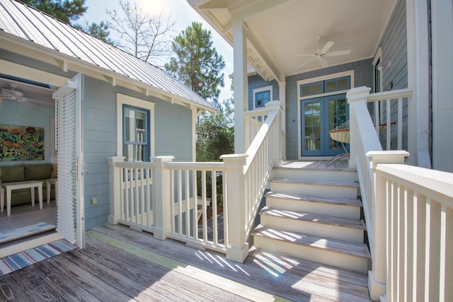 deck with ceiling fan