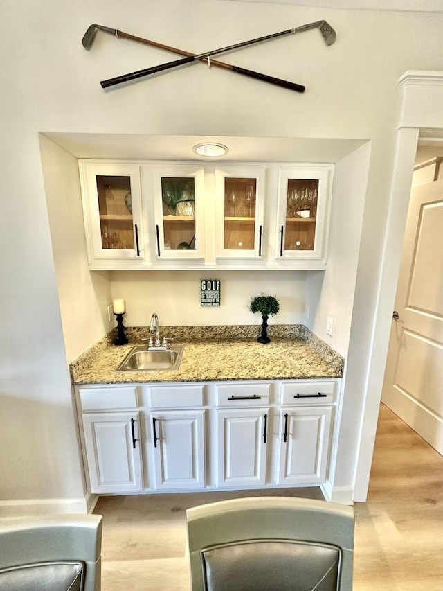 5377 Pine Ridge Ln Unit 5377, Miramar Beach, FL 32550 - indoor wet bar featuring light wood-style flooring