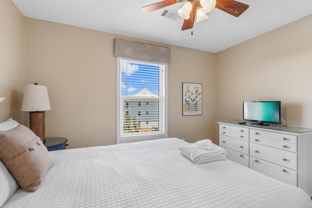 bedroom featuring ceiling fan