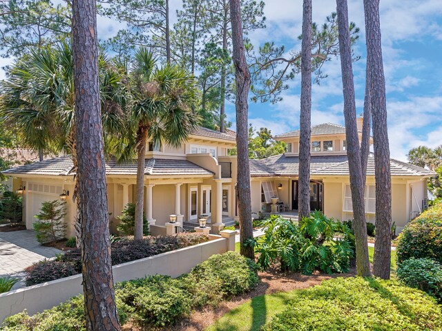 view of mediterranean / spanish-style home