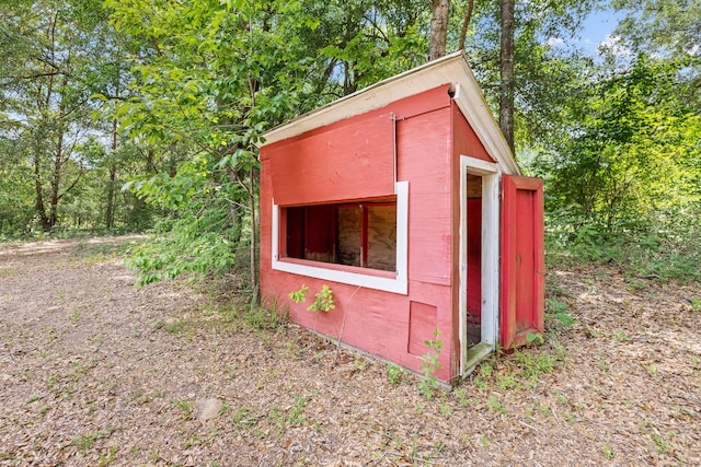 view of outdoor structure