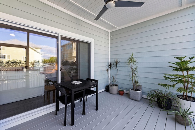 deck with ceiling fan