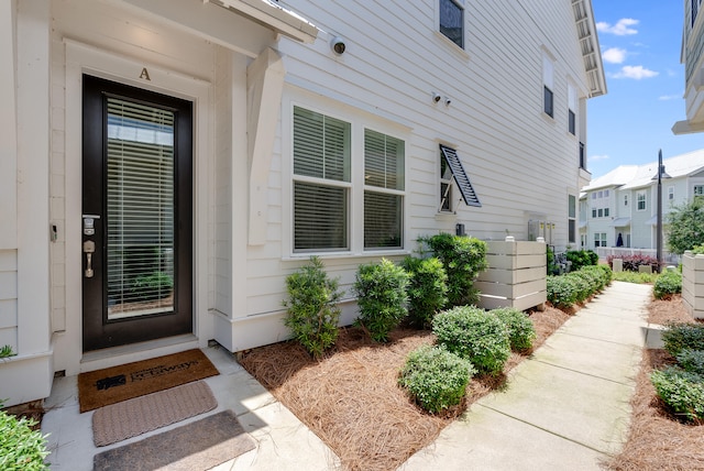 view of property entrance