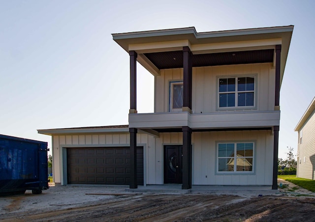 view of front of house featuring a garage