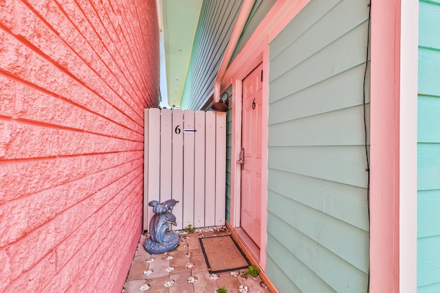 view of entrance to property