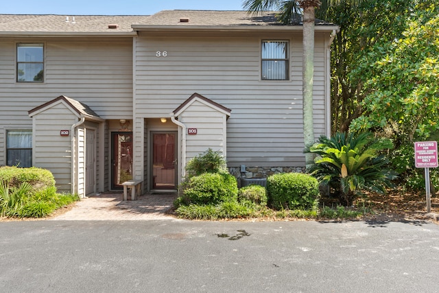 view of front of house