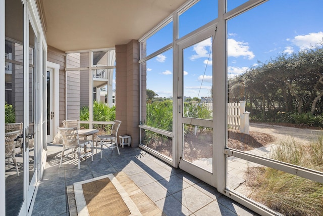 view of sunroom / solarium