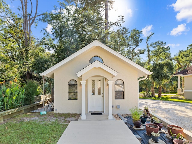 view of front of house with stucco siding