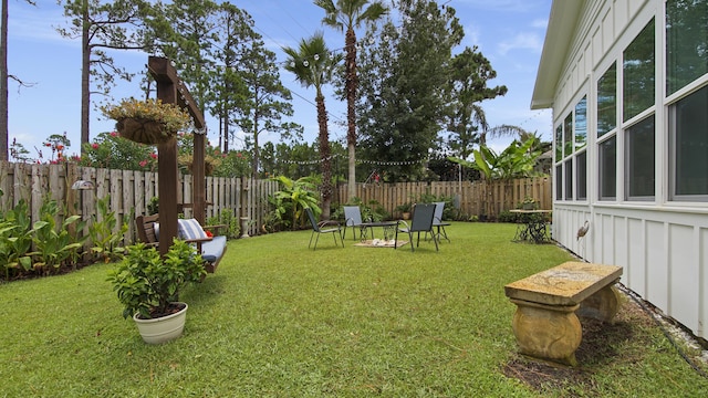 view of yard featuring a fenced backyard