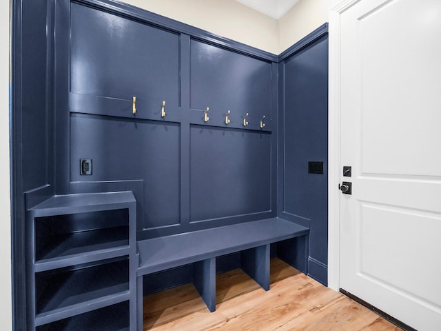 mudroom featuring wood finished floors