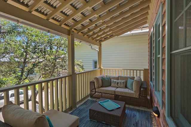 balcony featuring an outdoor hangout area