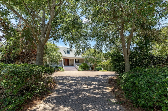 view of front of home featuring covered porch