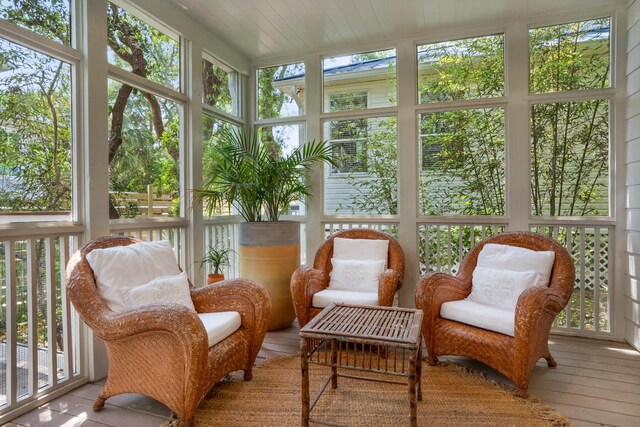 view of sunroom / solarium