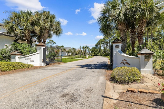 1780 Driftwood Point Rd, Santa Rosa Beach, FL 32459 - view of street with a gate