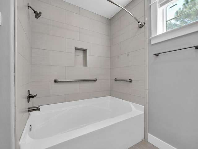 61 Sweet Breeze Dr, Santa Rosa Beach, FL 32459 - full bath featuring baseboards and tub / shower combination