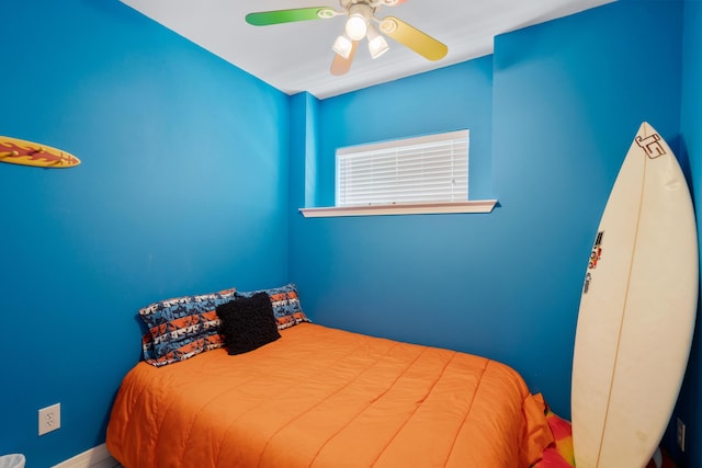 bedroom featuring ceiling fan