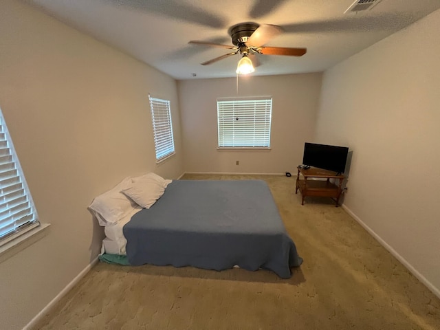 bedroom with ceiling fan