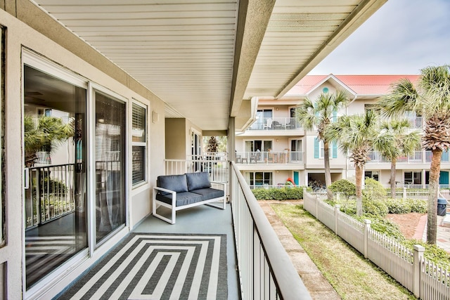 balcony featuring an outdoor hangout area