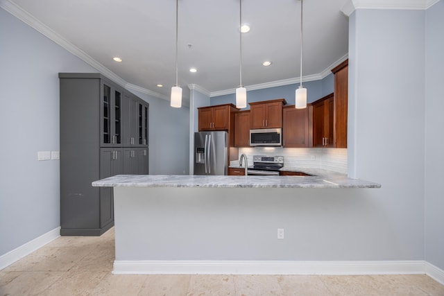 kitchen with backsplash, decorative light fixtures, crown molding, stainless steel appliances, and kitchen peninsula