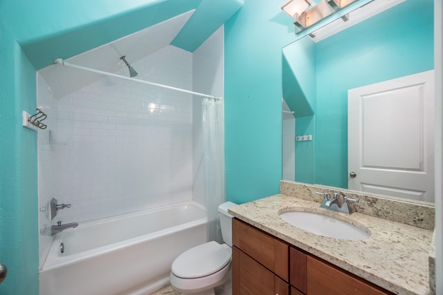 full bathroom with toilet, vanity, and shower / bath combo