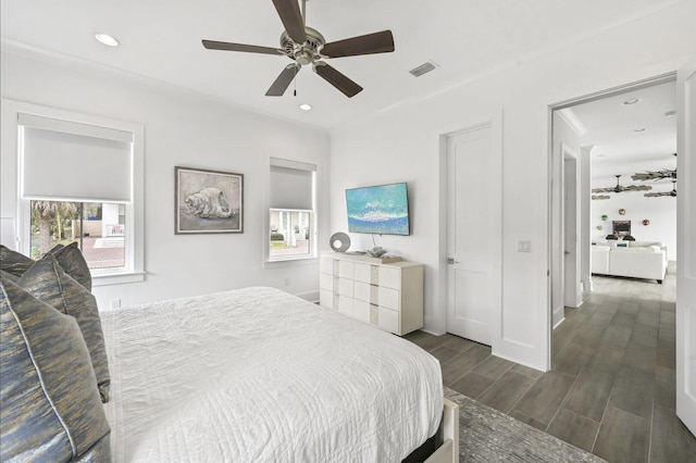 bedroom with ceiling fan