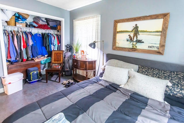 bedroom with a closet