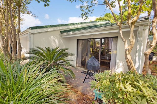 exterior space featuring a patio