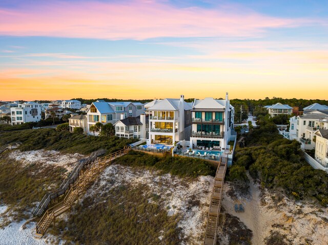 view of aerial view at dusk