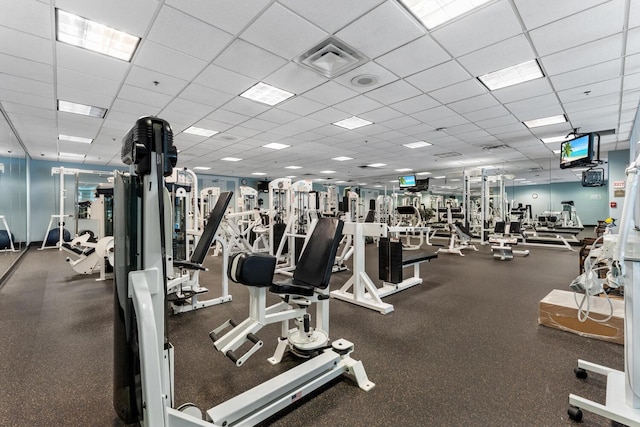 15100 Emerald Coast Pkwy Ph 2, Destin, FL 32541 - gym featuring a paneled ceiling and visible vents