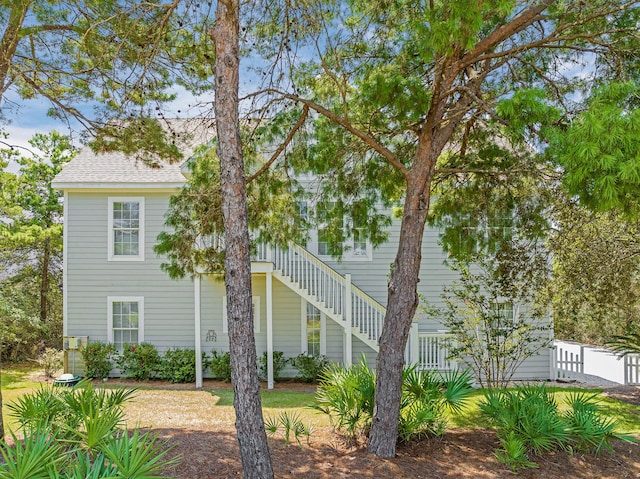 view of home's exterior