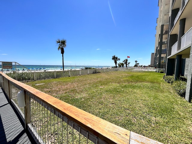 view of yard featuring a water view