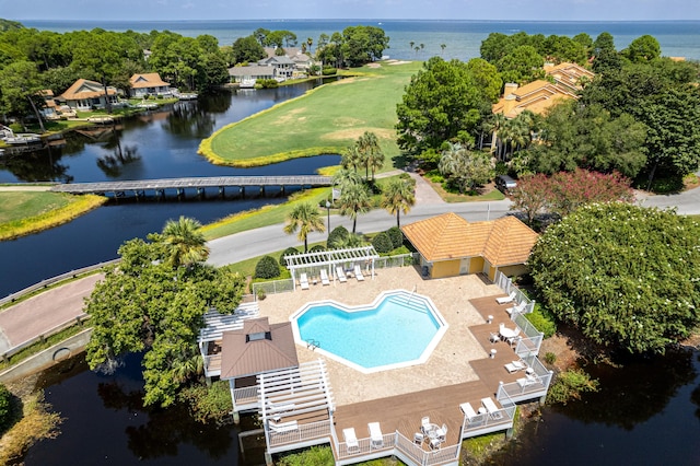 bird's eye view featuring a water view