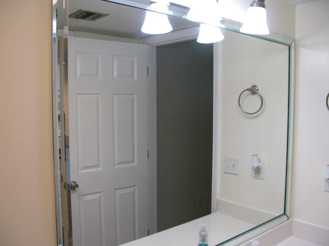 bathroom with visible vents