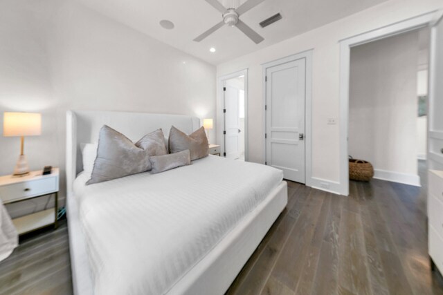 bedroom featuring baseboards, visible vents, a ceiling fan, dark wood-type flooring, and recessed lighting