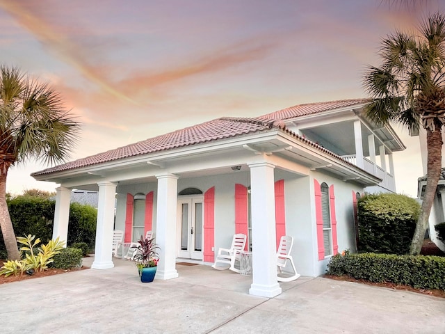 view of front of house featuring covered porch